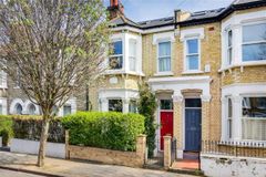 16 Eccles Road, London, Wandsworth, Greater London, SW11 1LY