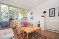 8 Parkgate Road, London, Wandsworth, Greater London, SW11 4LL