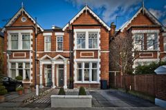 33 Priory Road, Richmond, Richmond Upon Thames, Greater London, TW9 3DQ