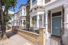 29 Eccles Road, London, Wandsworth, Greater London, SW11 1LY