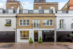 26 Clabon Mews, London, Kensington And Chelsea, Greater London, SW1X 0EH