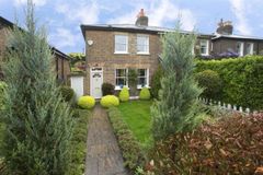 7 Willow Cottages, Richmond, Richmond Upon Thames, Greater London, TW9 3AT