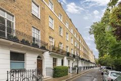 39 Brompton Square, London, Kensington And Chelsea, Greater London, SW3 2AF