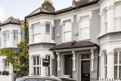 97 Sugden Road, London, Wandsworth, Greater London, SW11 5ED