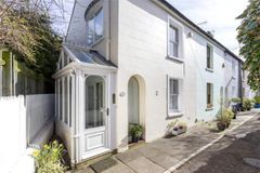1 Cambridge Cottages, Richmond, Richmond Upon Thames, Greater London, TW9 3AY