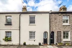 22 Cambridge Cottages, Richmond, Richmond Upon Thames, Greater London, TW9 3AY