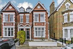 16 Priory Road, Richmond, Richmond Upon Thames, Greater London, TW9 3DF