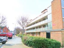 Flat 51, Harling Court, Burns Road, London, Wandsworth, Greater London, SW11 5AA