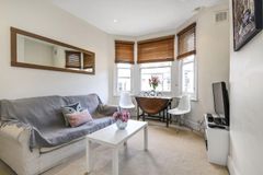 65A Harbut Road, London, Wandsworth, Greater London, SW11 2RA