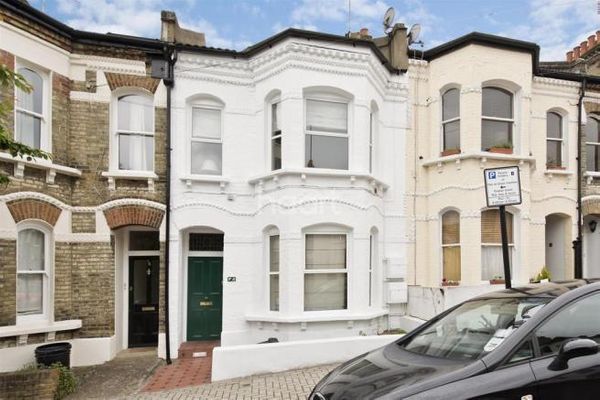 74A Harbut Road, London, Wandsworth, Greater London, SW11 2RB