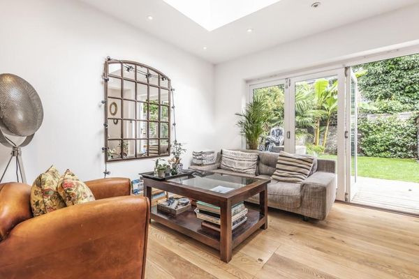 19C Carthew Villas, London, Hammersmith And Fulham, Greater London, W6 0BS