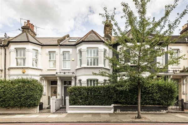 72 Elspeth Road, London, Wandsworth, Greater London, SW11 1DS