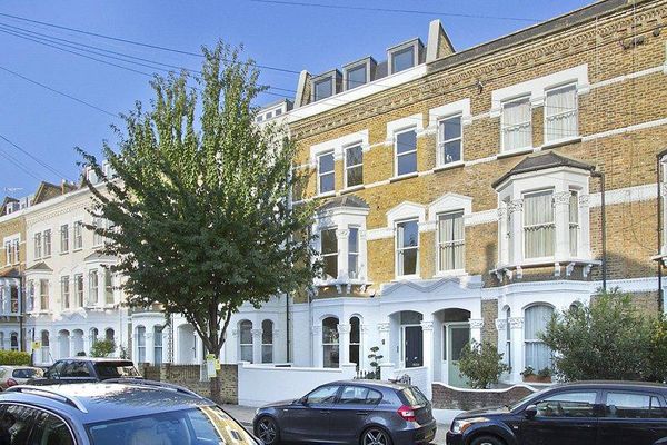 35 Chesilton Road, London, Hammersmith And Fulham, Greater London, SW6 5AA