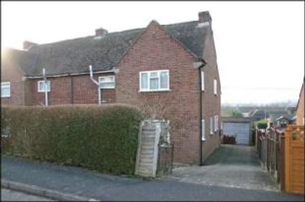 Property valuation - 32 The Green, Overton, Basingstoke, Basingstoke ...
