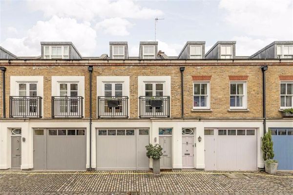 42 Conduit Mews, London, City Of Westminster, Greater London, W2 3RE