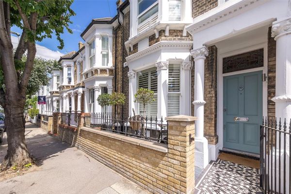 29 Eccles Road, London, Wandsworth, Greater London, SW11 1LY