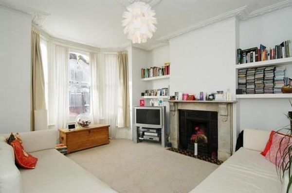 44B Harbut Road, London, Wandsworth, Greater London, SW11 2RB