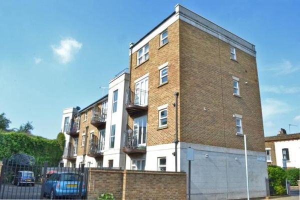 Flat D, 58 Latchmere Road, London, Wandsworth, Greater London, SW11 2DN