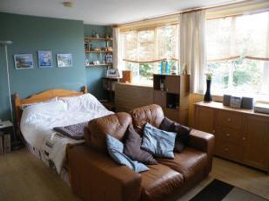 Flat 62, Harling Court, Burns Road, London, Wandsworth, Greater London, SW11 5AA