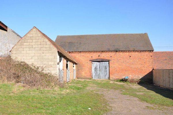 Property valuation - Glebe Farm House, Welsh Road, Cubbington ...