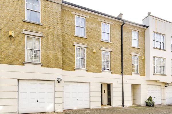 6 Balvaird Place, London, City Of Westminster, Greater London, SW1V 3SN