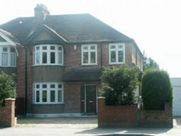 Sold property prices in Maidenhead Road, Windsor, SL4 5EZ | The 