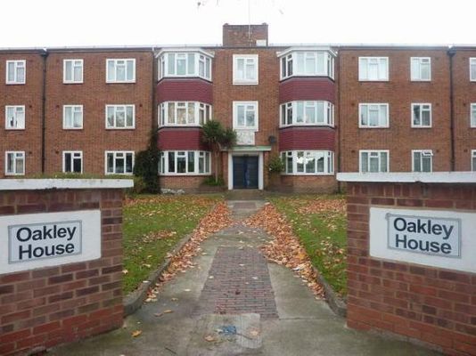 oakley house london