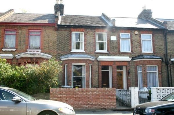 Property valuation for 98 Ridley Road, London, Newham, Greater London