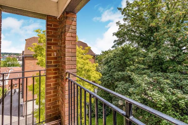 Property valuation - Flat 10, Robin House, Springvale, Maidstone, ME16 0AT