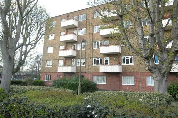 Property valuation - Flat 4, Caistor House, Caistor Road, London ...