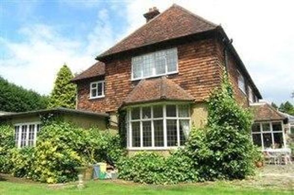 Property Valuation For Sulgrave House Queens Road Crowborough Wealden East Sussex Tn6 1ej The Move Market