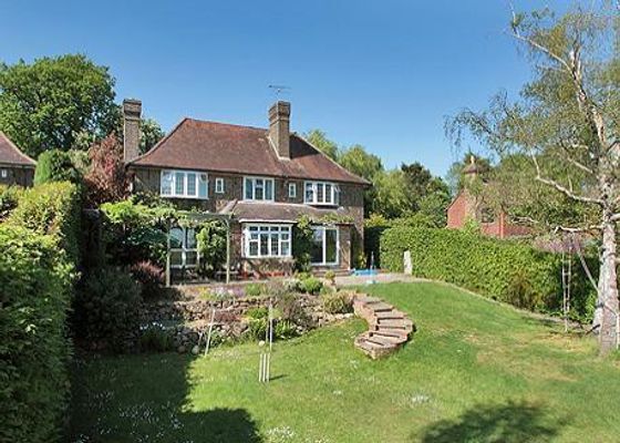 Property Valuation For The Orchard Broad Street Cuckfield Haywards Heath Mid Sussex West Sussex Rh17 5ll The Move Market