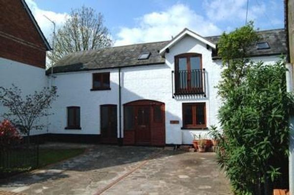 Property valuation for The Coach House, 82C, Mantle Street, Wellington,  Taunton Deane, TA21 8BD | The Move Market