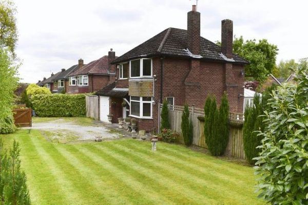 Property valuation - 41 All Saints Drive Thelwall Warrington