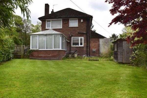 Property valuation - 41 All Saints Drive Thelwall Warrington